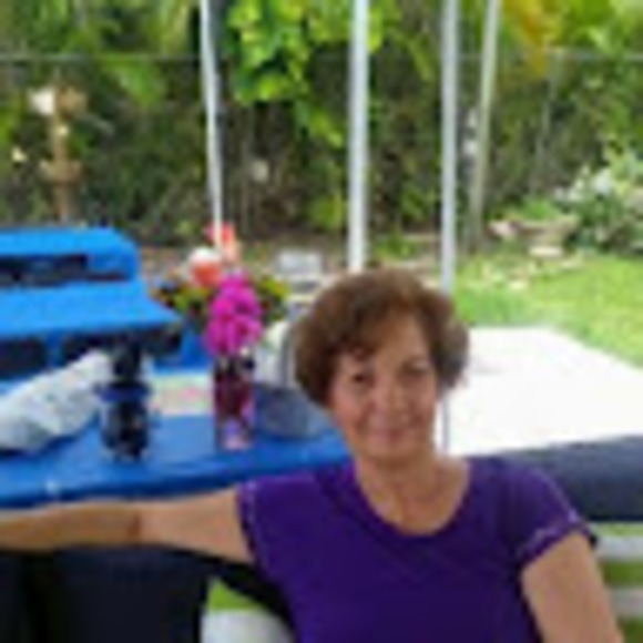 Meet your Posher, Maria - Picture 1 of 1